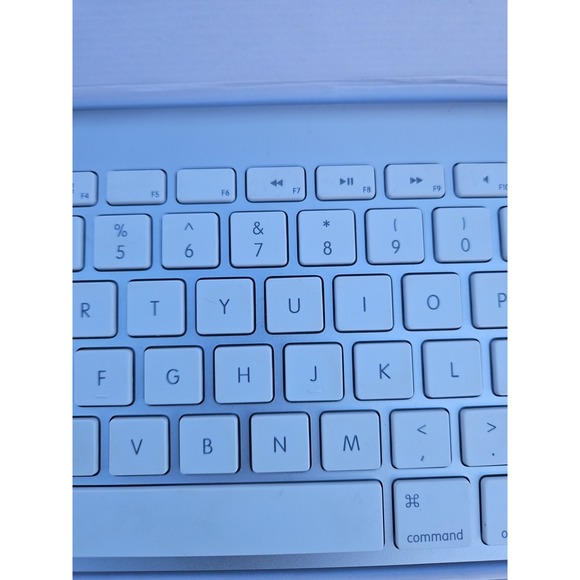 Apple Wireless Keyboard A1314 MC184LL/B Bluetooth Genuine Original - Picture 5 of 7